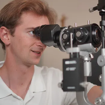 Dr. Seiller-Tarbuk – Makuladegeneration Verlaufskontrolle Wien